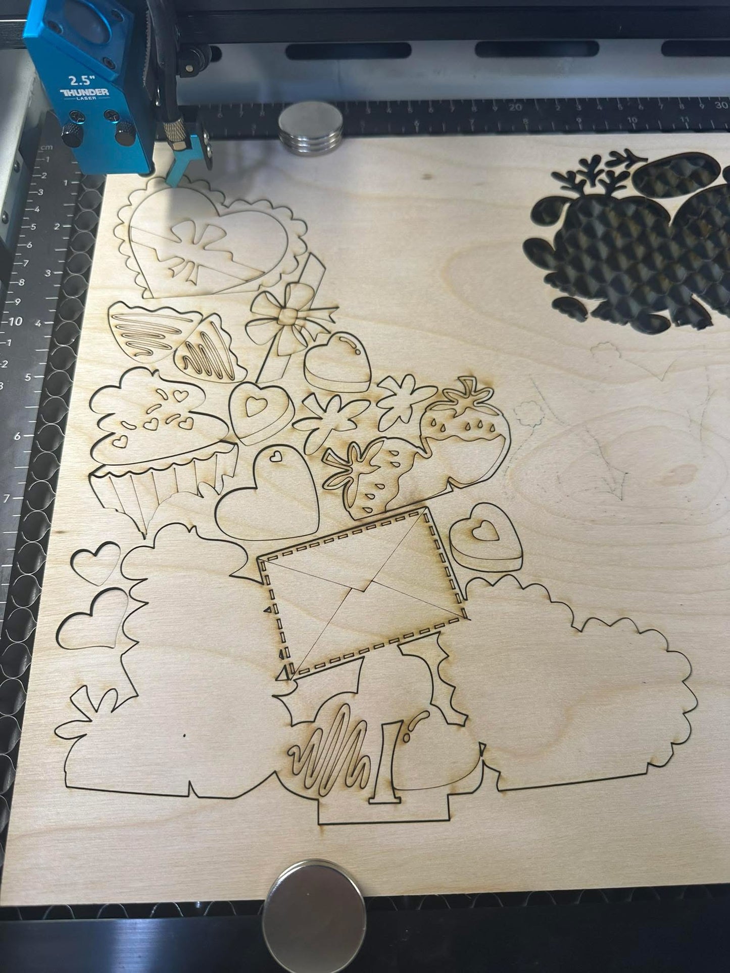 🧺 Sweet Treats Valentine Basket Insert – Laser Cut DIY Decor